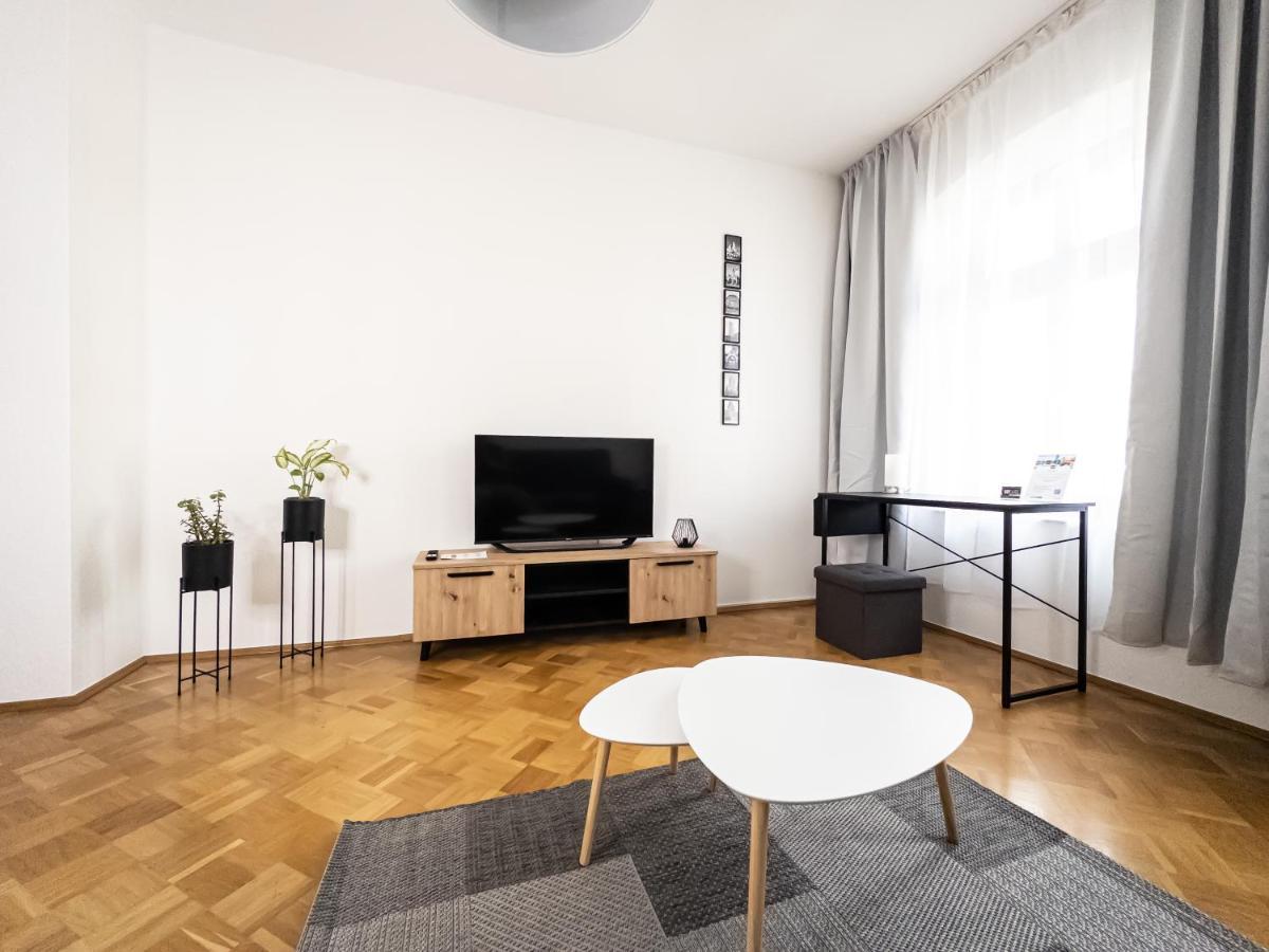 Moderne 3Zimmer Wohnung Mit Netflix Und Balkon Lipsia Esterno foto